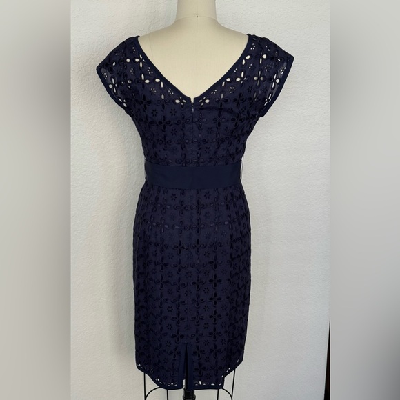 Nanette Lepore Navy Eyelet Dress With Bow Belt Sz 8 ECU - Picture 5 of 16